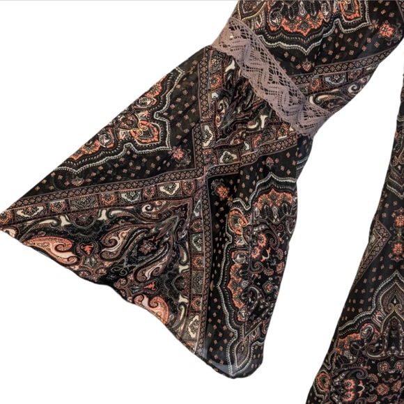 🆕 Free People Moonlight Bay Paisley Print w/bell sleeves Dress - Picture 5 of 5